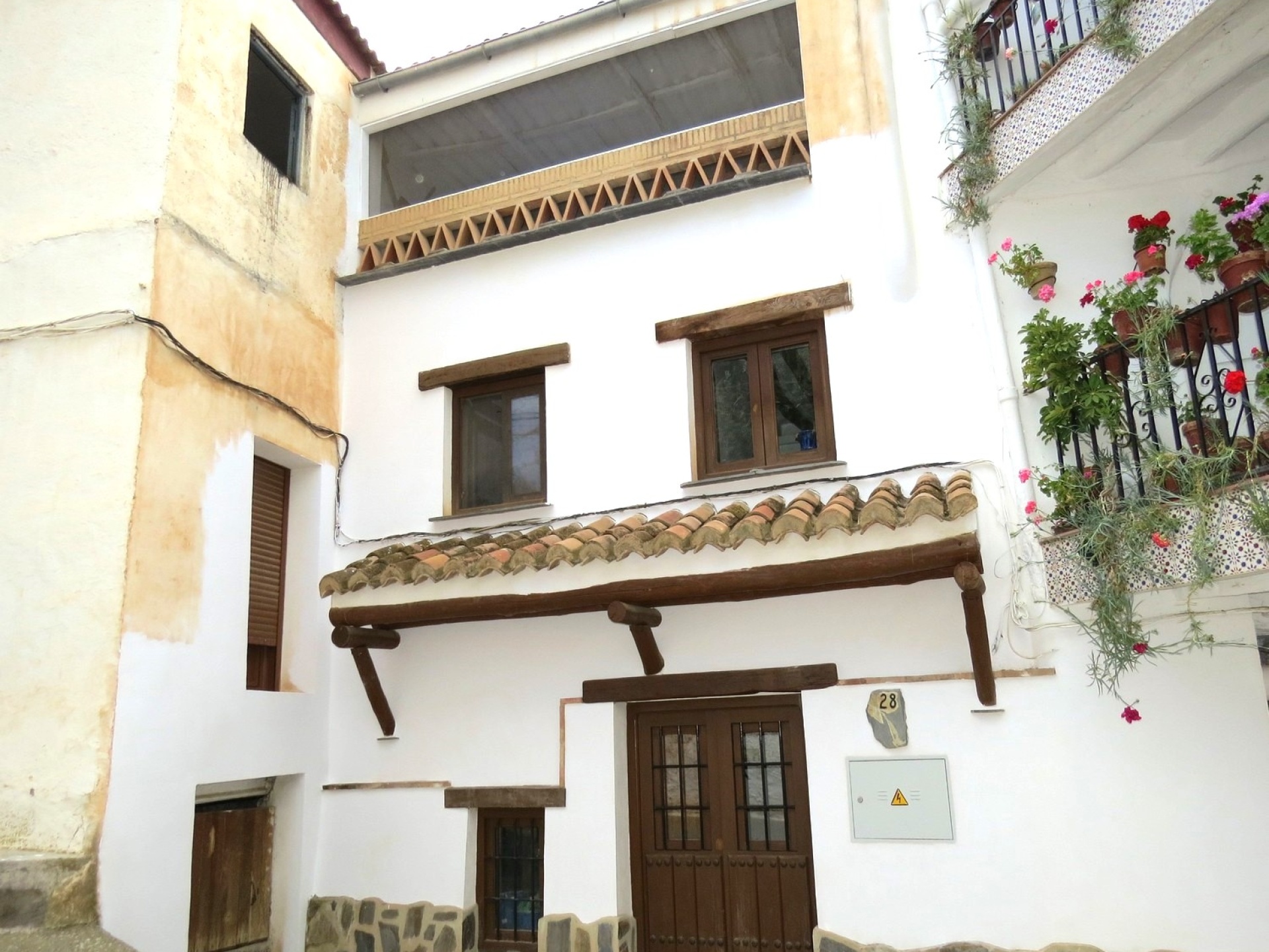 Townhouse with Garage and Land